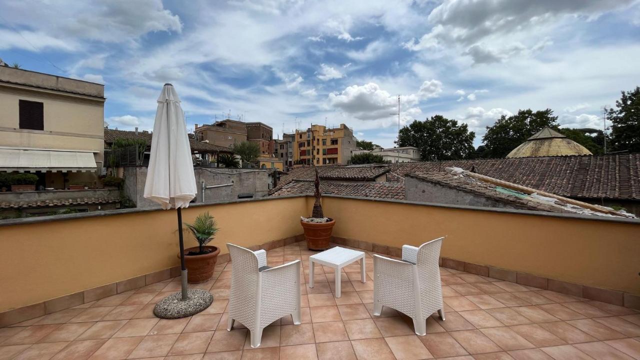 Апартаменты Attico Con Terrazza Santa Cecilia Рим Экстерьер фото