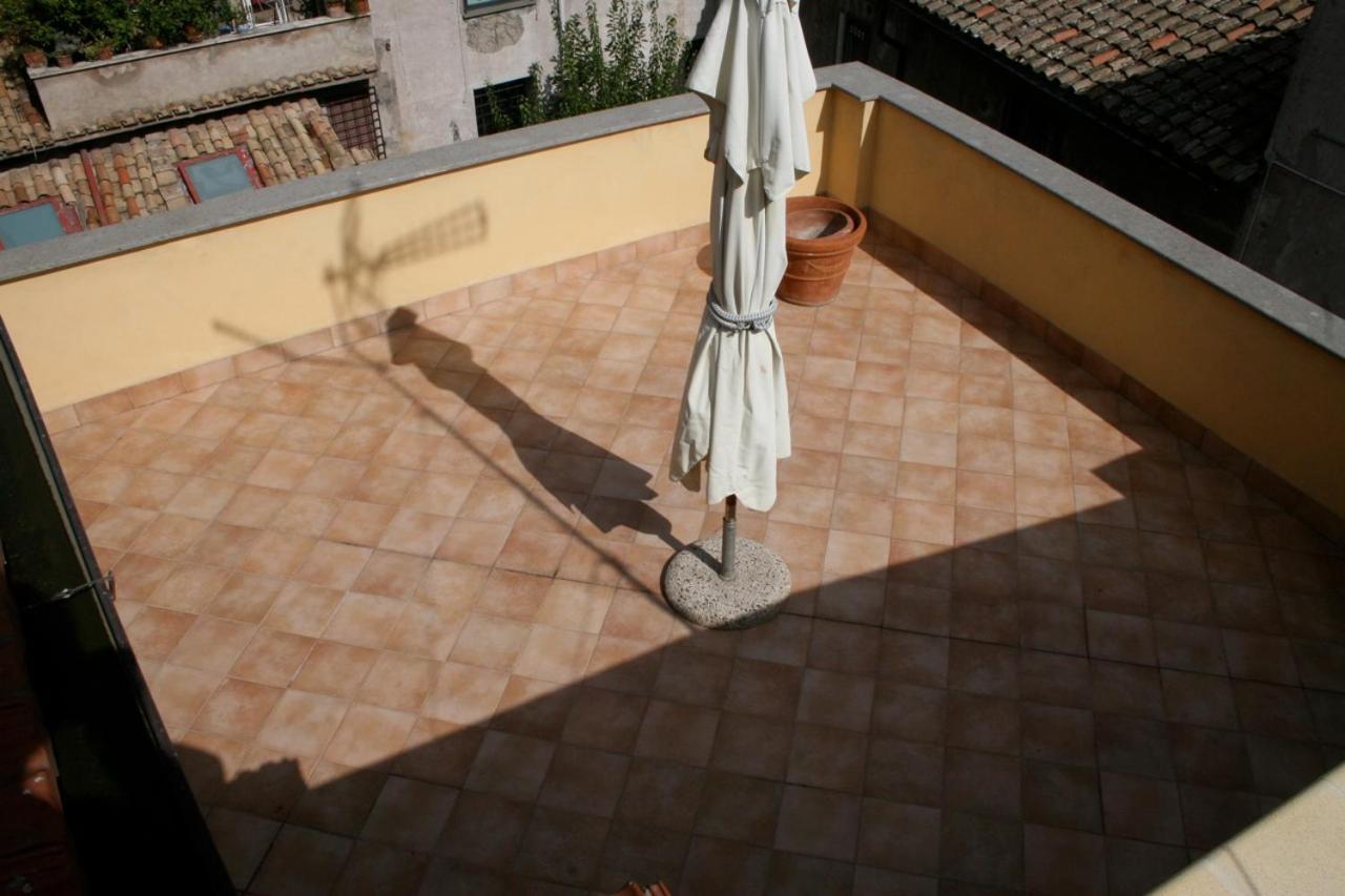 Апартаменты Attico Con Terrazza Santa Cecilia Рим Экстерьер фото